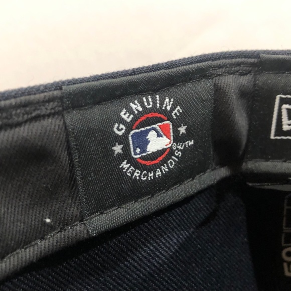 New Era, 59Fifty Fitted Hat, New York Yankees, Navy Blue & White - Picture 8 of 12